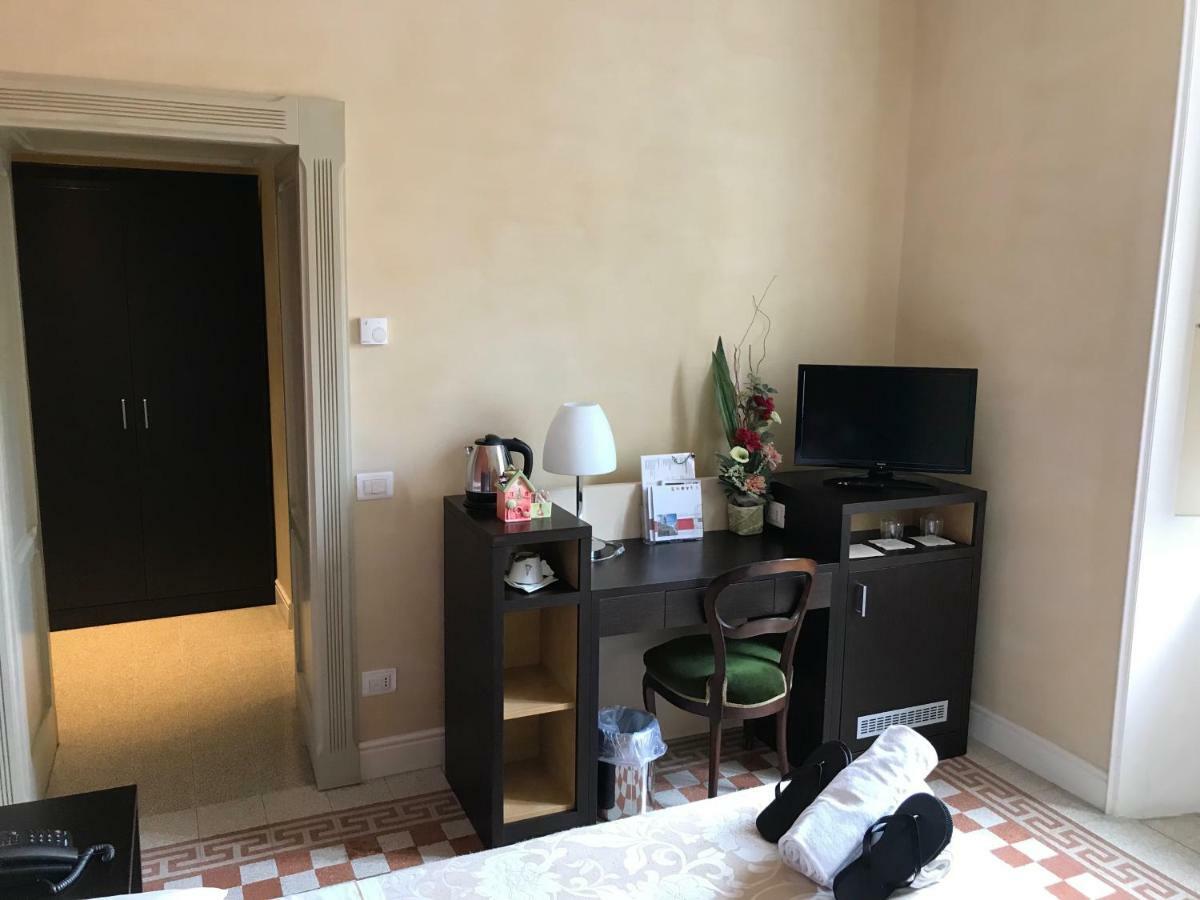 Relais Del Borgo Hotel & Spa 4 Stelle Staffolo Exterior photo